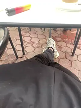 sifoubba91 online show from April 12, 2026, 10:31 am