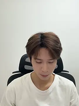 SM 004 online show from February 14, 2026, 1:30 pm