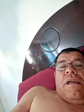 Snapshot of eros3442 chatting on February 14, 2026, 2:36 pm eros3442 online show from February 14, 2026, 2:36 pm