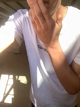 Spoo69 online show from April 5, 2026, 3:42 pm