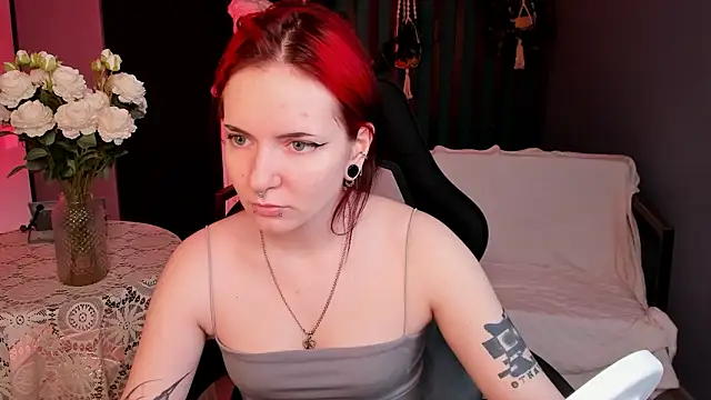 Snapshot of Teresa_Gold chatting on March 4, 2026, 9:15 am Teresa Gold online show from March 4, 2026, 9:15 am