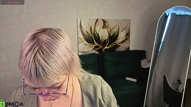 Snapshot of Ann_Annise chatting on February 25, 2026, 9:08 am Ann Annise online show from February 25, 2026, 9:08 am