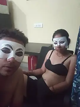 pinkbox online show from April 18, 2026, 6:01 pm