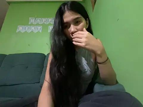 Snapshot of Sweetiebabe25 chatting on February 13, 2026, 4:03 pm Sweetiebabe25 online show from February 13, 2026, 4:03 pm