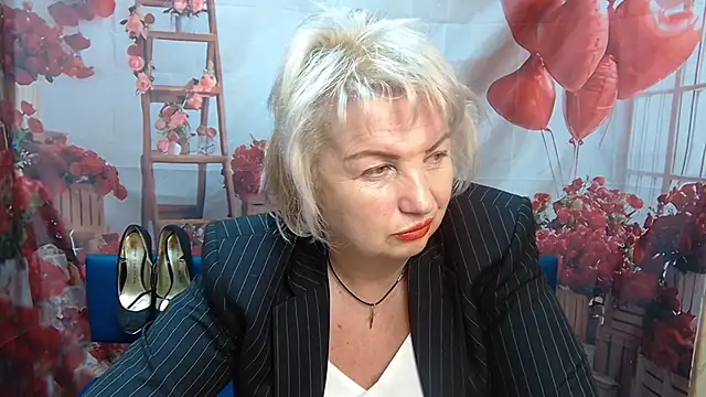 RenataDaster online show from May 12, 2026, 4:59 pm