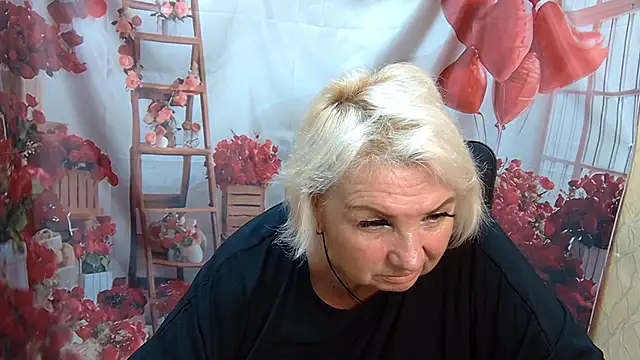 RenataDaster online show from July 28, 2026, 11:05 am