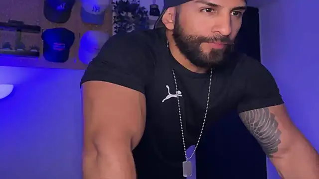 SamDornan51 online show from April 12, 2026, 2:27 am