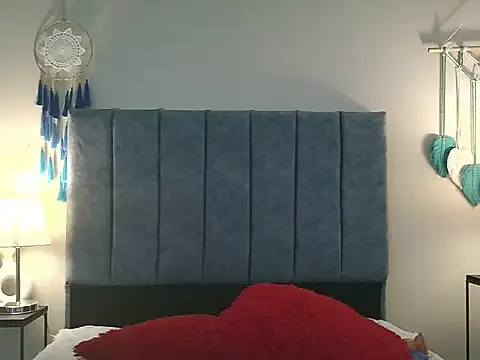Snapshot of NatalyGuzman26 chatting on March 11, 2026, 10:54 am NatalyGuzman26 online show from March 11, 2026, 10:54 am