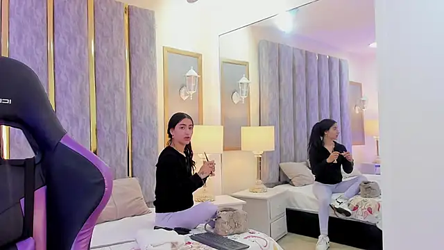 Snapshot of KeniaVelvet_ chatting on February 5, 2026, 1:49 pm KeniaVelvet online show from February 5, 2026, 1:49 pm