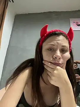 Snapshot of Foxy20withBear chatting on July 20, 2026, 9:50 pm Foxy20withBear online show from July 20, 2026, 9:50 pm