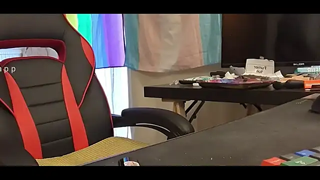 LovelyMeli online show from February 18, 2026, 2:35 pm