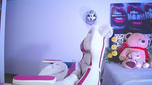Snapshot of lika_little0 chatting on June 19, 2026, 11:08 pm lika little0 online show from June 19, 2026, 11:08 pm