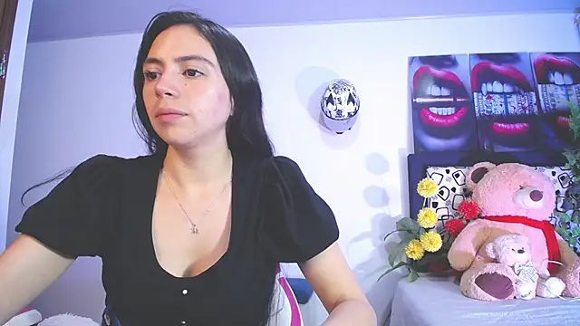 Snapshot of lika_little0 chatting on June 21, 2026, 12:02 am lika little0 online show from June 21, 2026, 12:02 am