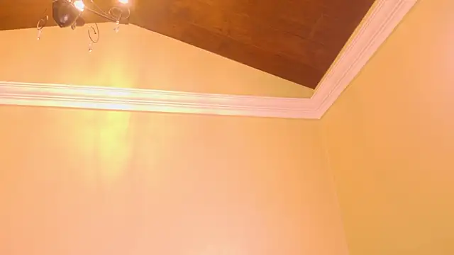 mollyjackson  online show from March 25, 2026, 10:38 pm