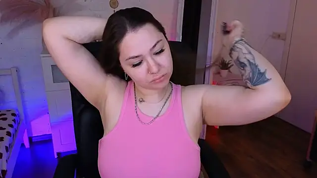 vanessaparadiza online show from July 28, 2026, 1:21 pm