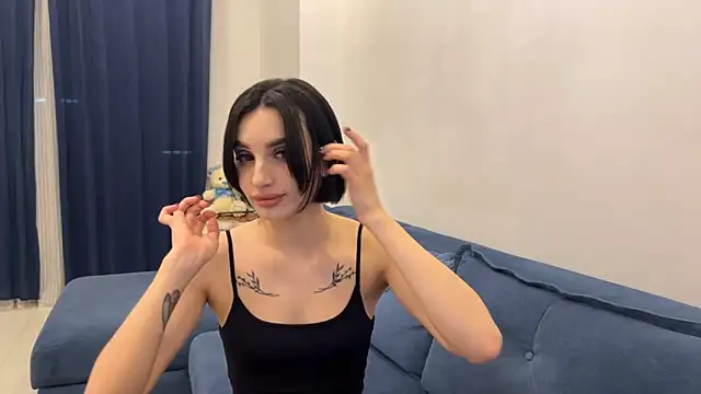 Snapshot of BlackFox_V chatting on February 10, 2026, 6:56 pm BlackFox V online show from February 10, 2026, 6:56 pm