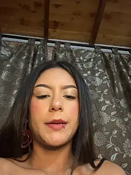 Snapshot of Gracia_Carrera1 chatting on February 3, 2026, 6:40 am Gracia Carrera1 online show from February 3, 2026, 6:40 am