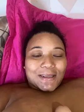 pretajaponesa35 online show from March 28, 2026, 1:11 pm