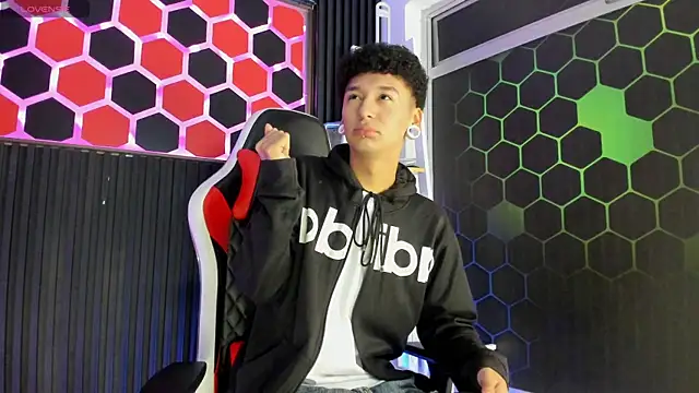 David Banks  online show from April 17, 2026, 12:52 pm