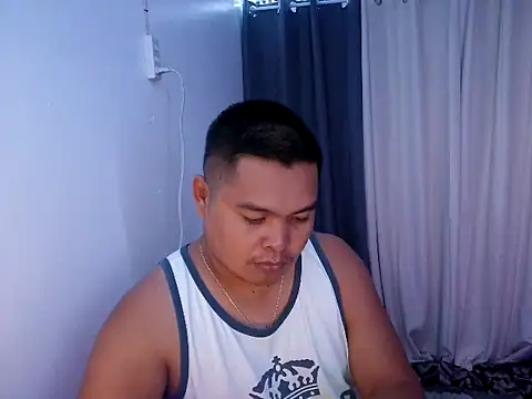 bigloadfox online show from March 18, 2026, 1:36 pm