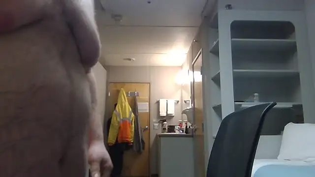 arcticman103 online show from March 11, 2026, 4:02 pm