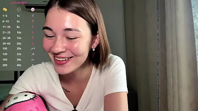 MauritaSpueler online show from April 13, 2026, 11:32 pm