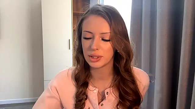 Snapshot of sugarbloom chatting on February 13, 2026, 9:27 am sugarbloom online show from February 13, 2026, 9:27 am