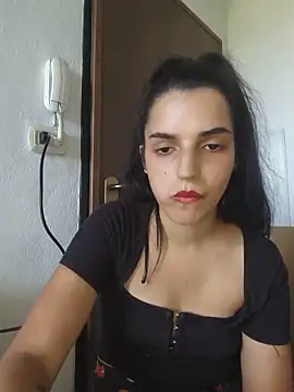 Snapshot of SoniaMoonnnnn chatting on June 1, 2026, 3:03 pm SoniaMoonnnnn online show from June 1, 2026, 3:03 pm