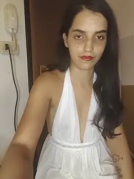 Snapshot of SoniaMoonnnnn chatting on June 5, 2026, 9:42 pm SoniaMoonnnnn online show from June 5, 2026, 9:42 pm