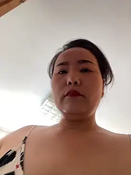 Youyou 12 online show from May 14, 2026, 1:34 am
