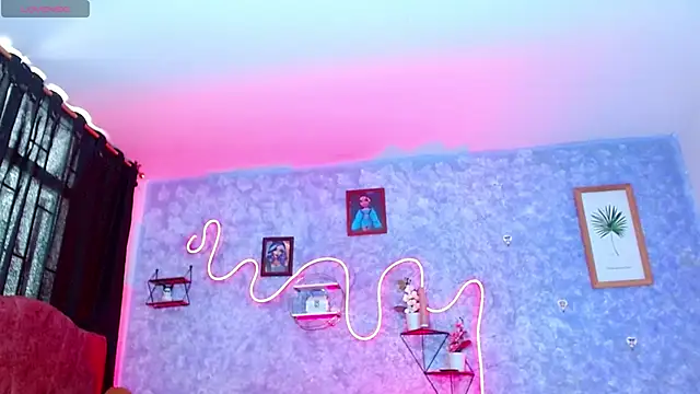 Snapshot of Everlin__Hot_ chatting on March 26, 2026, 4:01 pm Everlin Hot online show from March 26, 2026, 4:01 pm