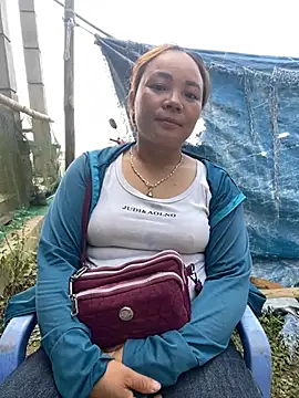 neyney110 online show from May 20, 2026, 7:36 am