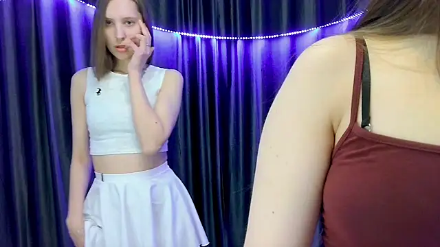 Snapshot of GloriaWalkerJr chatting on March 2, 2026, 3:30 pm GloriaWalkerJr online show from March 2, 2026, 3:30 pm