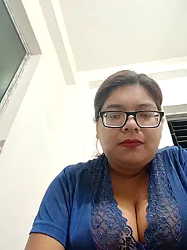 Elie Hallway online show from May 10, 2026, 8:14 pm