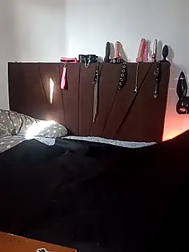 Iam kimh online show from March 28, 2026, 8:41 pm