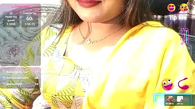 Snapshot of Nusrat_Faria chatting on July 14, 2026, 2:05 am Nusrat Faria online show from July 14, 2026, 2:05 am