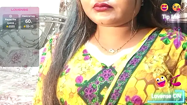Snapshot of Nusrat_Faria chatting on July 15, 2026, 1:11 am Nusrat Faria online show from July 15, 2026, 1:11 am