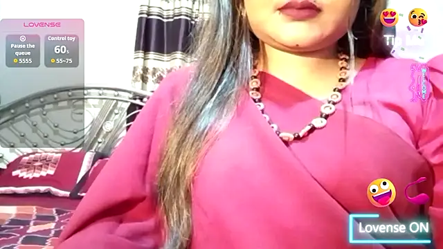 Snapshot of Nusrat_Faria chatting on July 28, 2026, 10:09 pm Nusrat Faria online show from July 28, 2026, 10:09 pm
