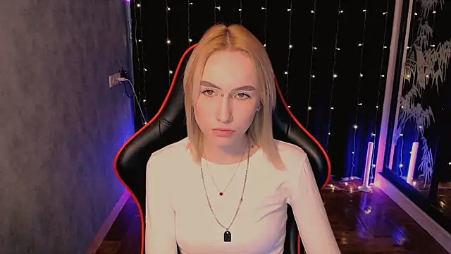 crybambi online show from February 19, 2026, 9:49 am