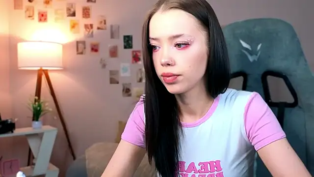 Vexnexe online show from February 8, 2026, 8:01 pm