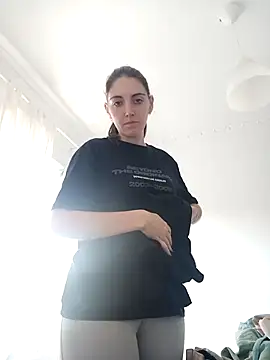 laparejaideal08 online show from March 13, 2026, 4:57 pm