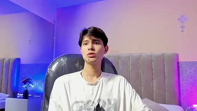 Derek Sinn online show from March 24, 2026, 12:43 pm