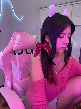 SoftDoll- online show from February 9, 2026, 3:05 pm