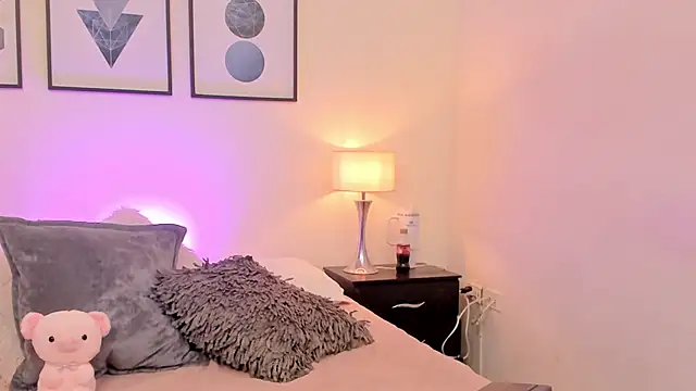 Arivega online show from February 18, 2026, 6:09 am