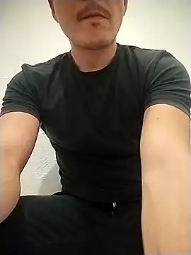 Reuss25 online show from April 4, 2026, 1:48 am