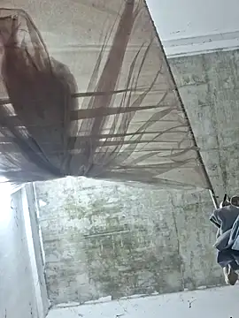 Snapshot of Mey_mey2k3 chatting on March 1, 2026, 4:47 am Mey mey2k3 online show from March 1, 2026, 4:47 am