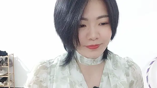 Nikishine online show from April 7, 2026, 12:05 pm