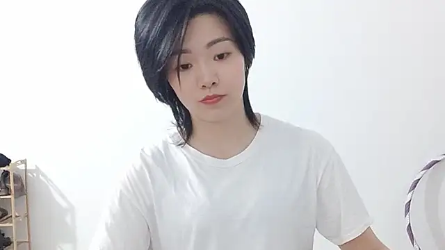 Nikishine online show from April 13, 2026, 1:38 pm