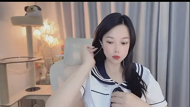 Yumi yuni online show from May 9, 2026, 2:28 am