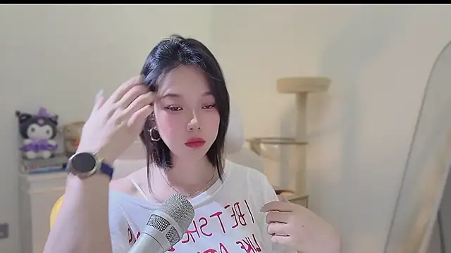 Yumi yuni online show from July 27, 2026, 5:03 am